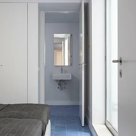 Piso Azul Premium In Bairro Alto Лиссабон