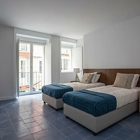Piso Azul Premium In Bairro Alto Лиссабон