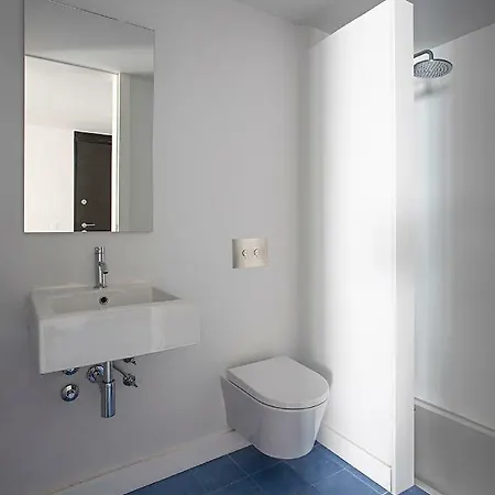 Piso Azul Premium In Bairro Alto * Lisboa